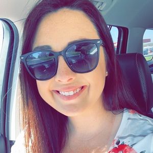 Meet your Posher, Mackenzie